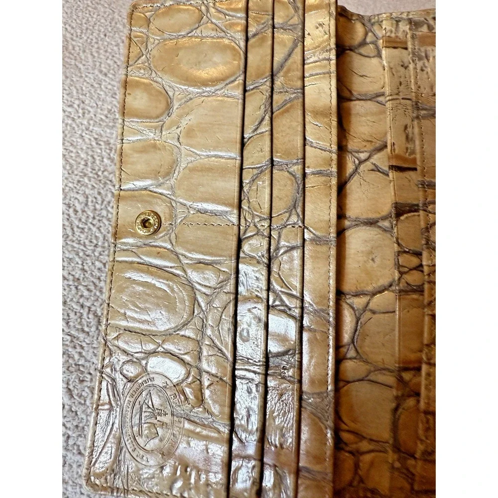 Brahmin Ady Wallet Croc Embossed Leather Tan Beige Cream Folding Bifold Nice